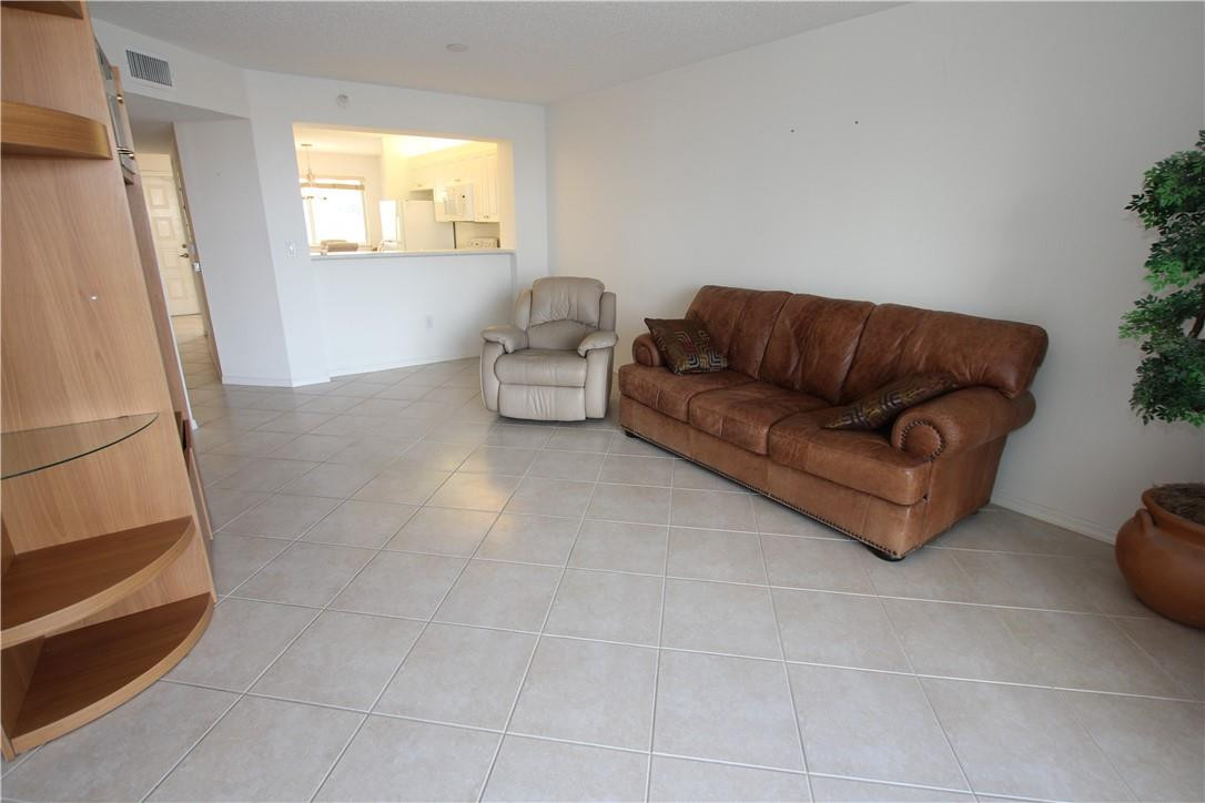 KINGS POINT - Residential