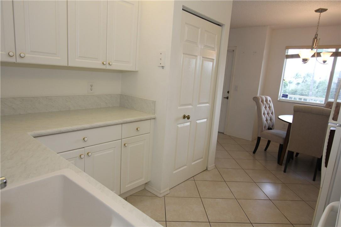 KINGS POINT - Residential