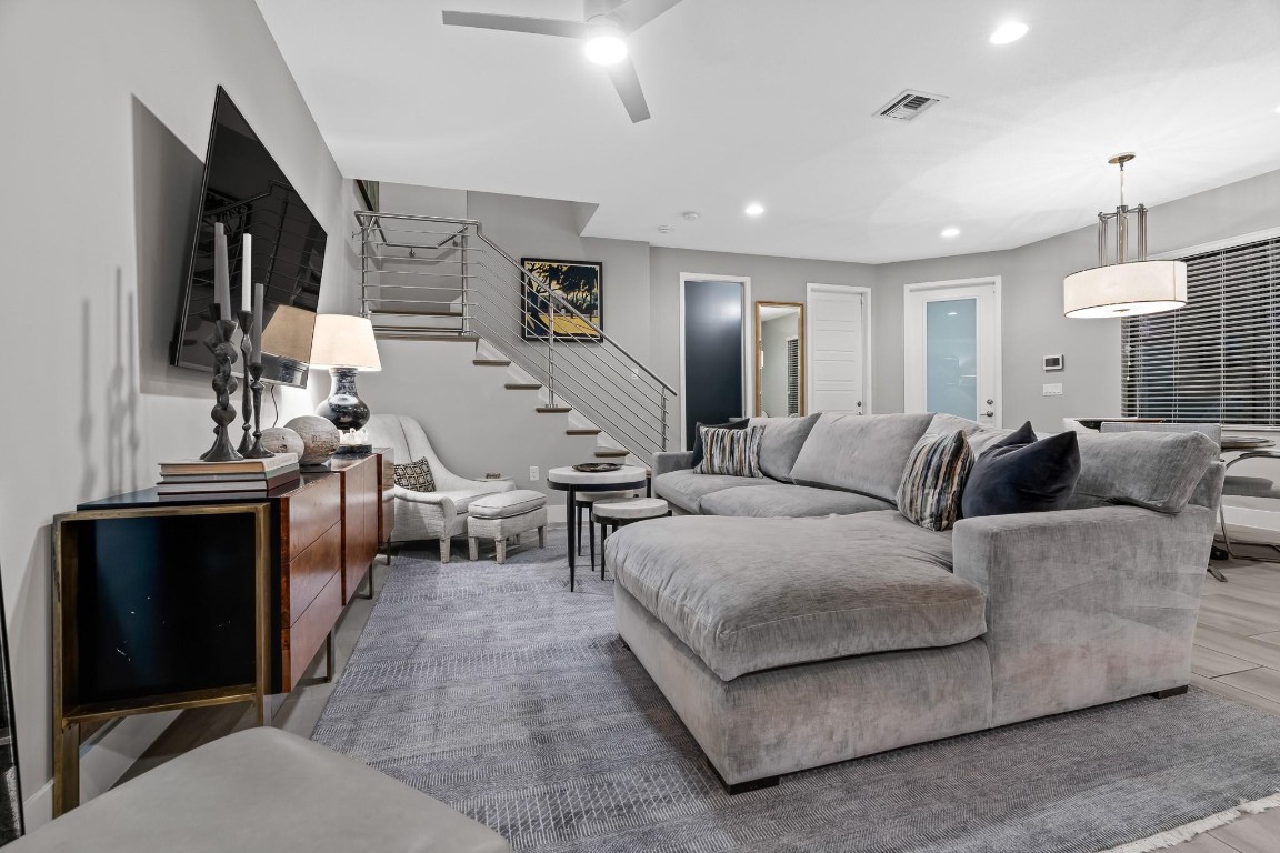 CROISSANT PARK TOWN HOMES - Residential