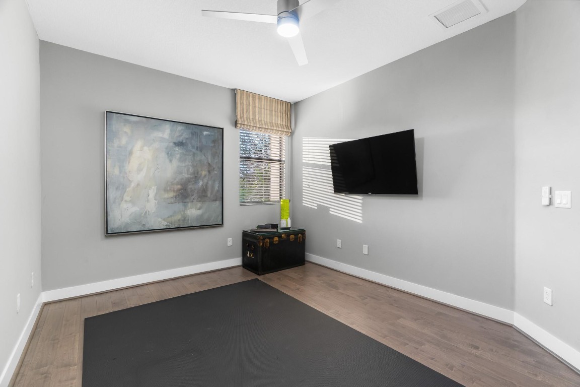 CROISSANT PARK TOWN HOMES - Residential