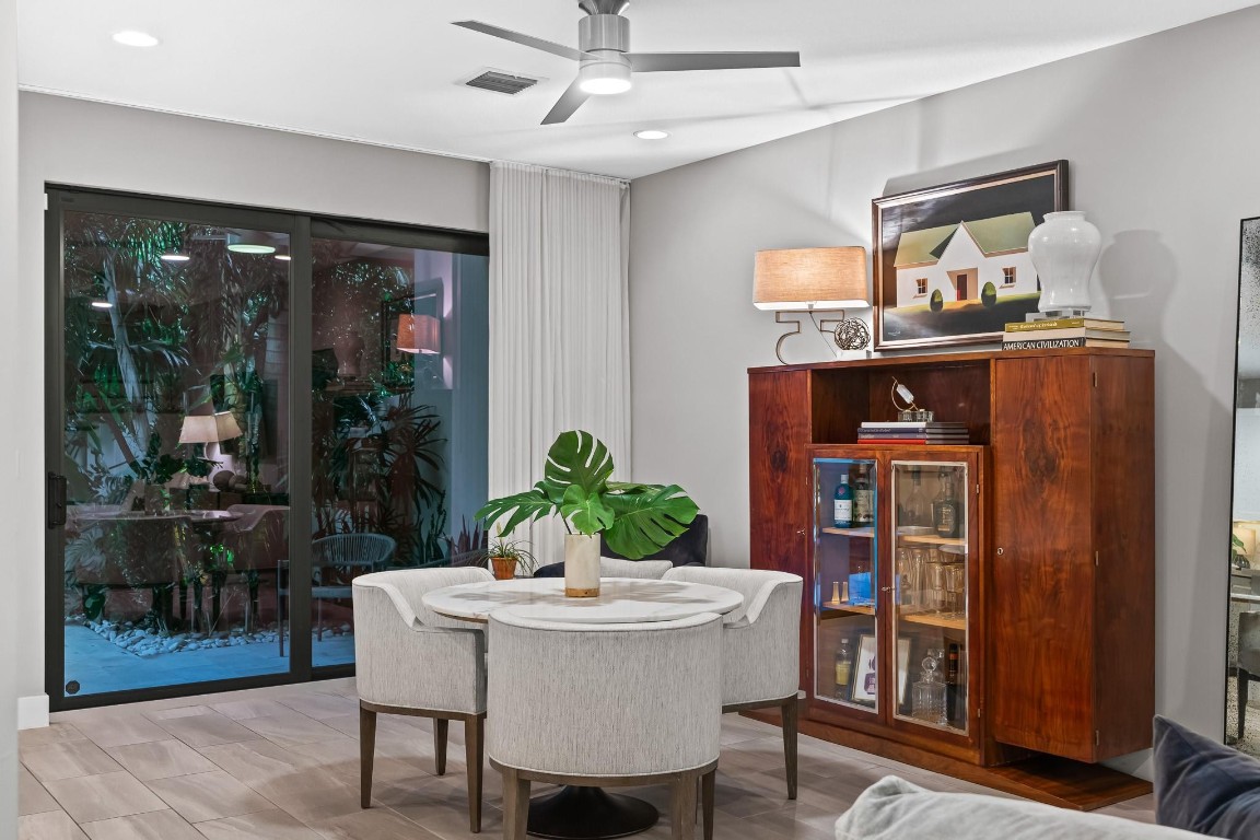 CROISSANT PARK TOWN HOMES - Residential