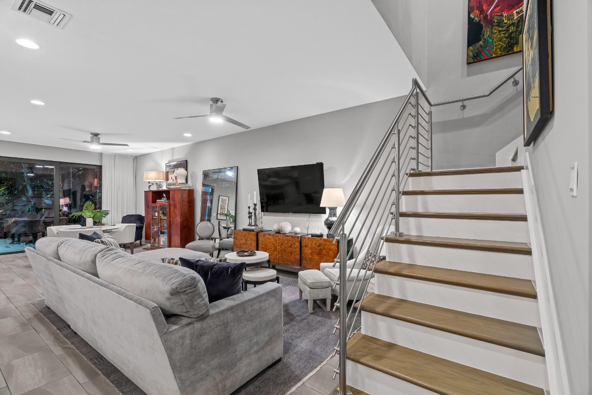 CROISSANT PARK TOWN HOMES - Residential