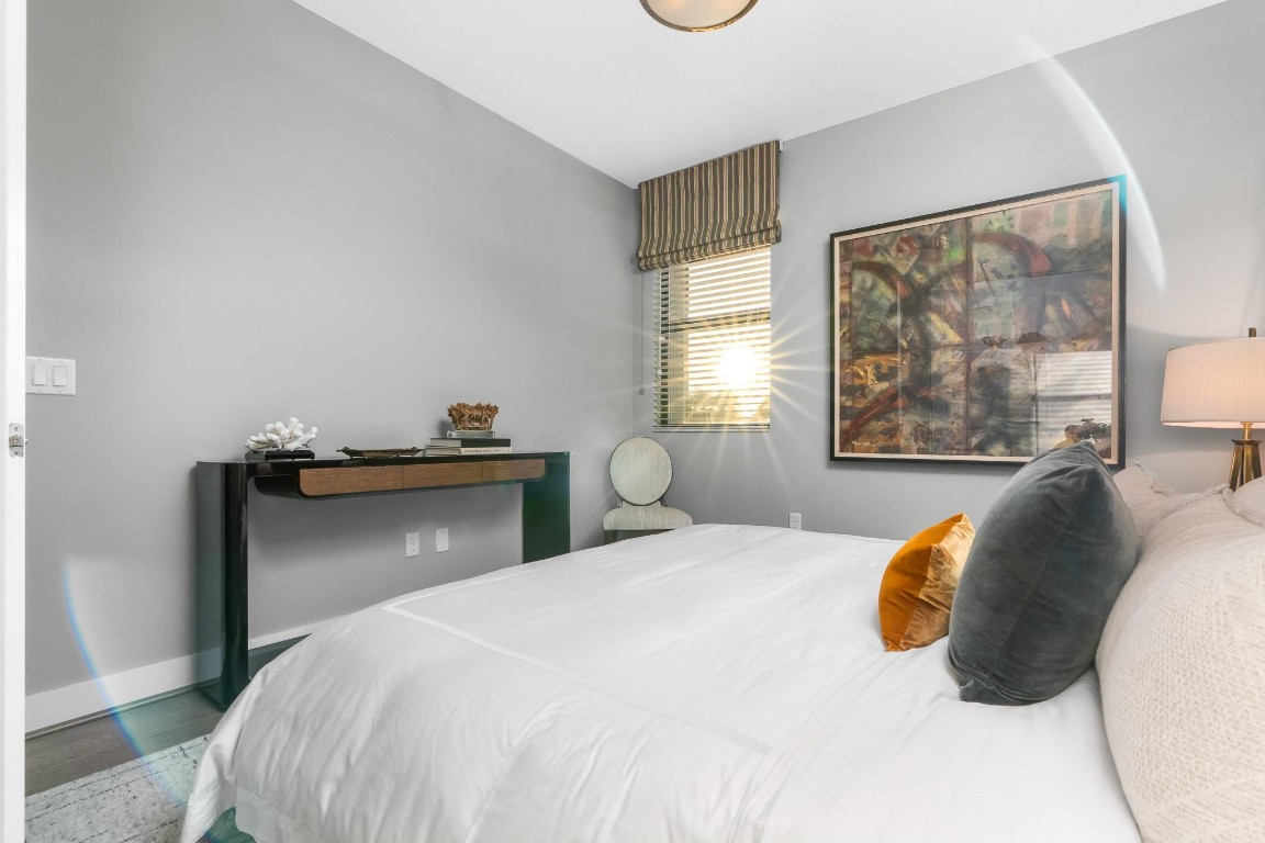 CROISSANT PARK TOWN HOMES - Residential