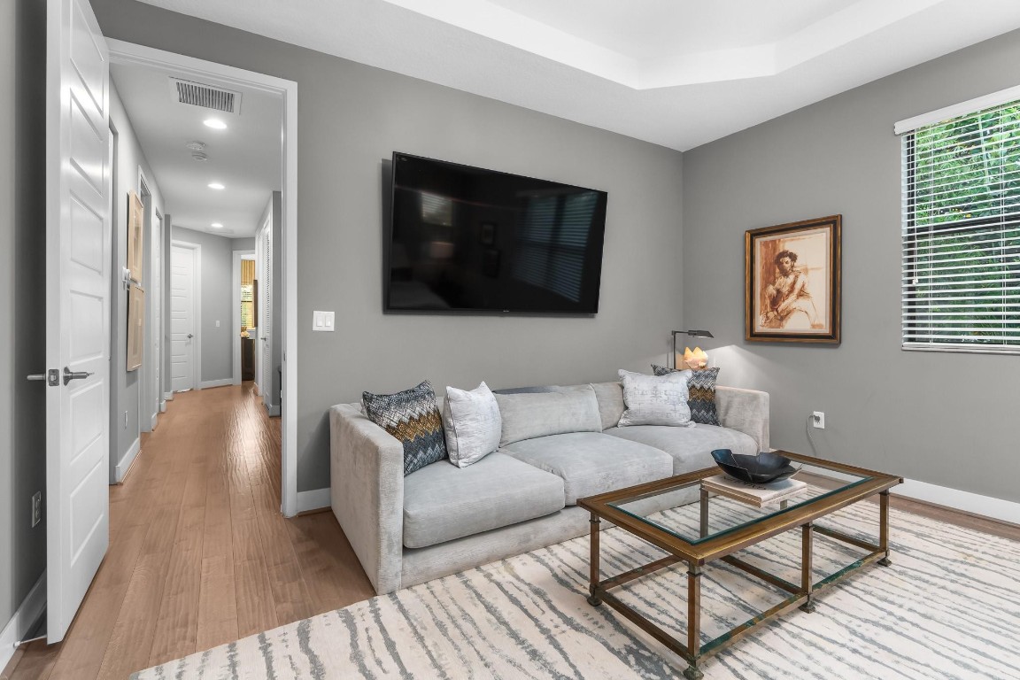 CROISSANT PARK TOWN HOMES - Residential