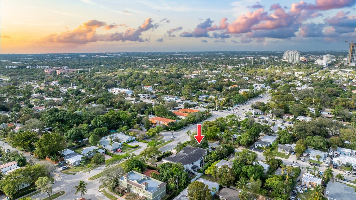 CROISSANT PARK TOWN HOMES - Residential