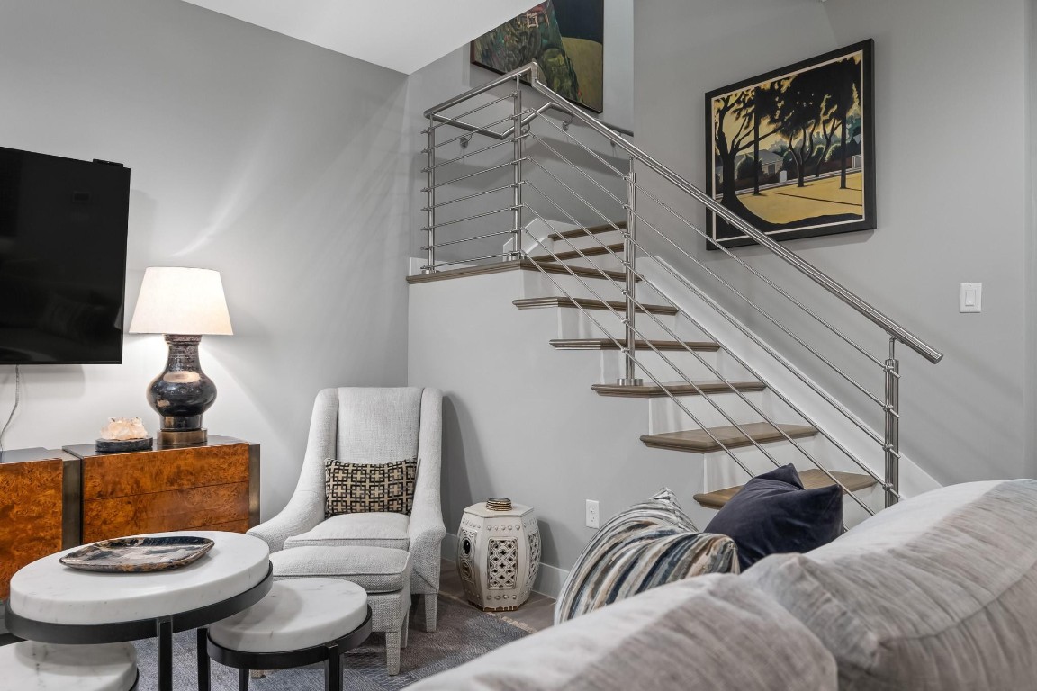 CROISSANT PARK TOWN HOMES - Residential