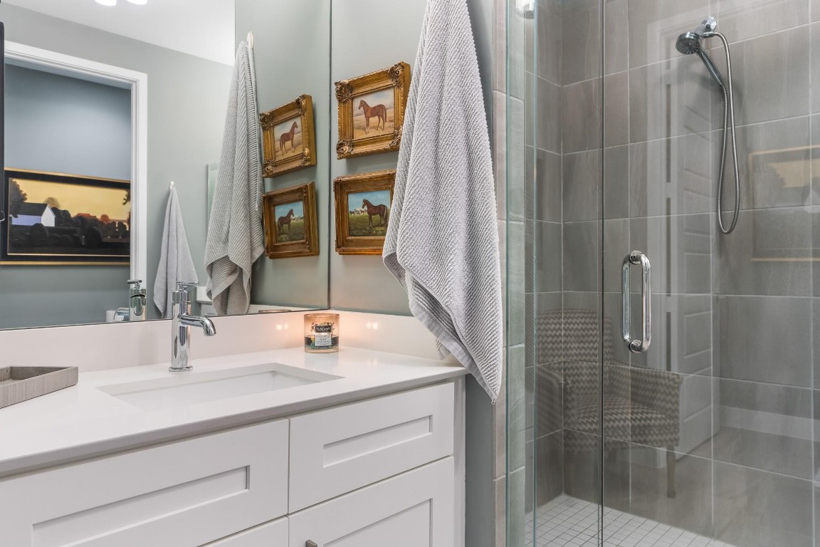 CROISSANT PARK TOWN HOMES - Residential