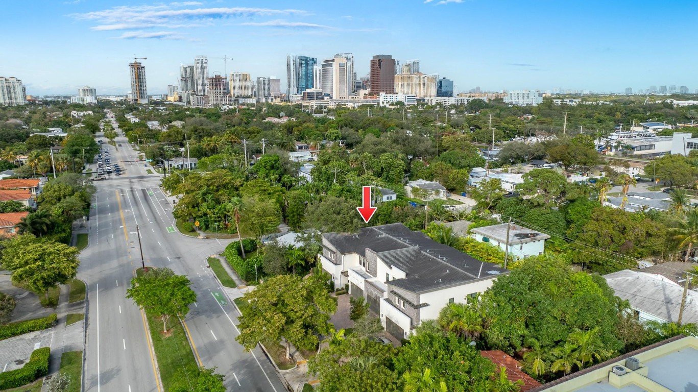CROISSANT PARK TOWN HOMES - Residential