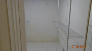 ABERDEEN / COVES - Residential