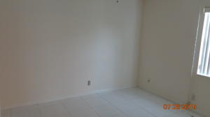 ABERDEEN / COVES - Residential