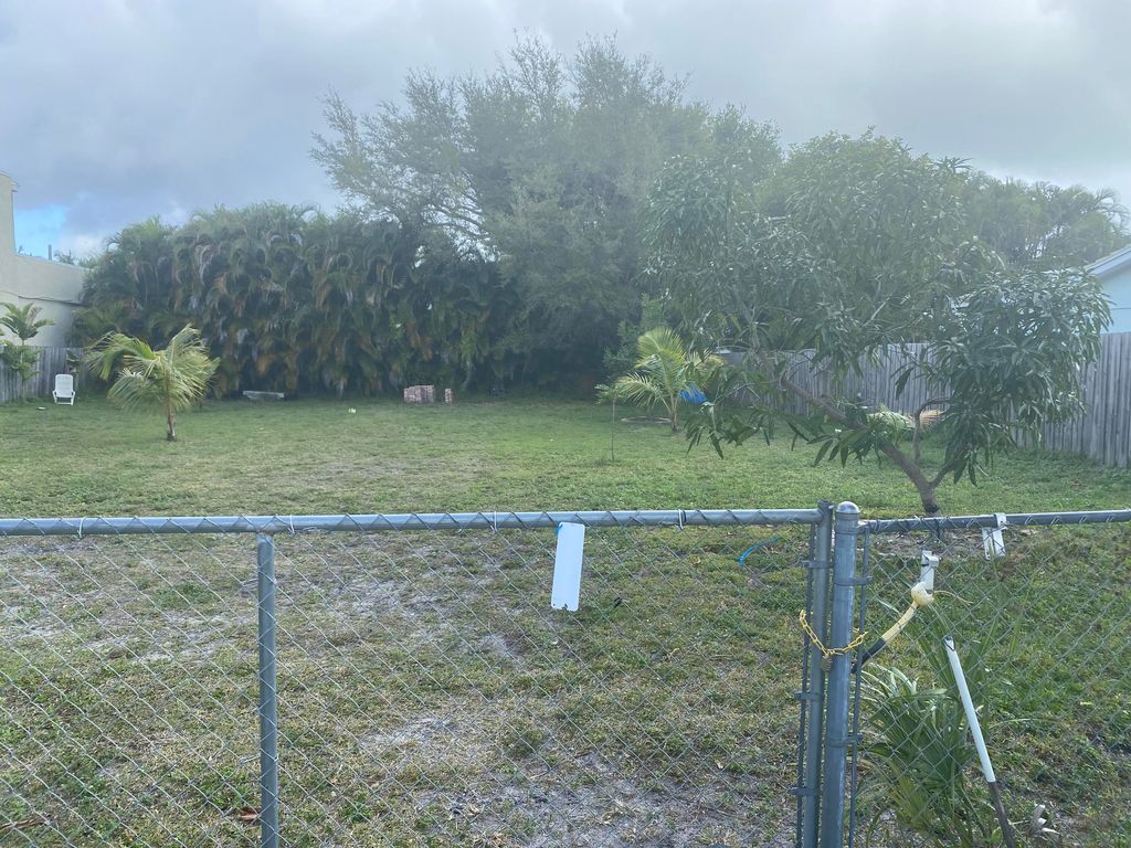 Photo of Xxx Yacht Club Drive, Jupiter, FL 33477 (MLS # R10777634)