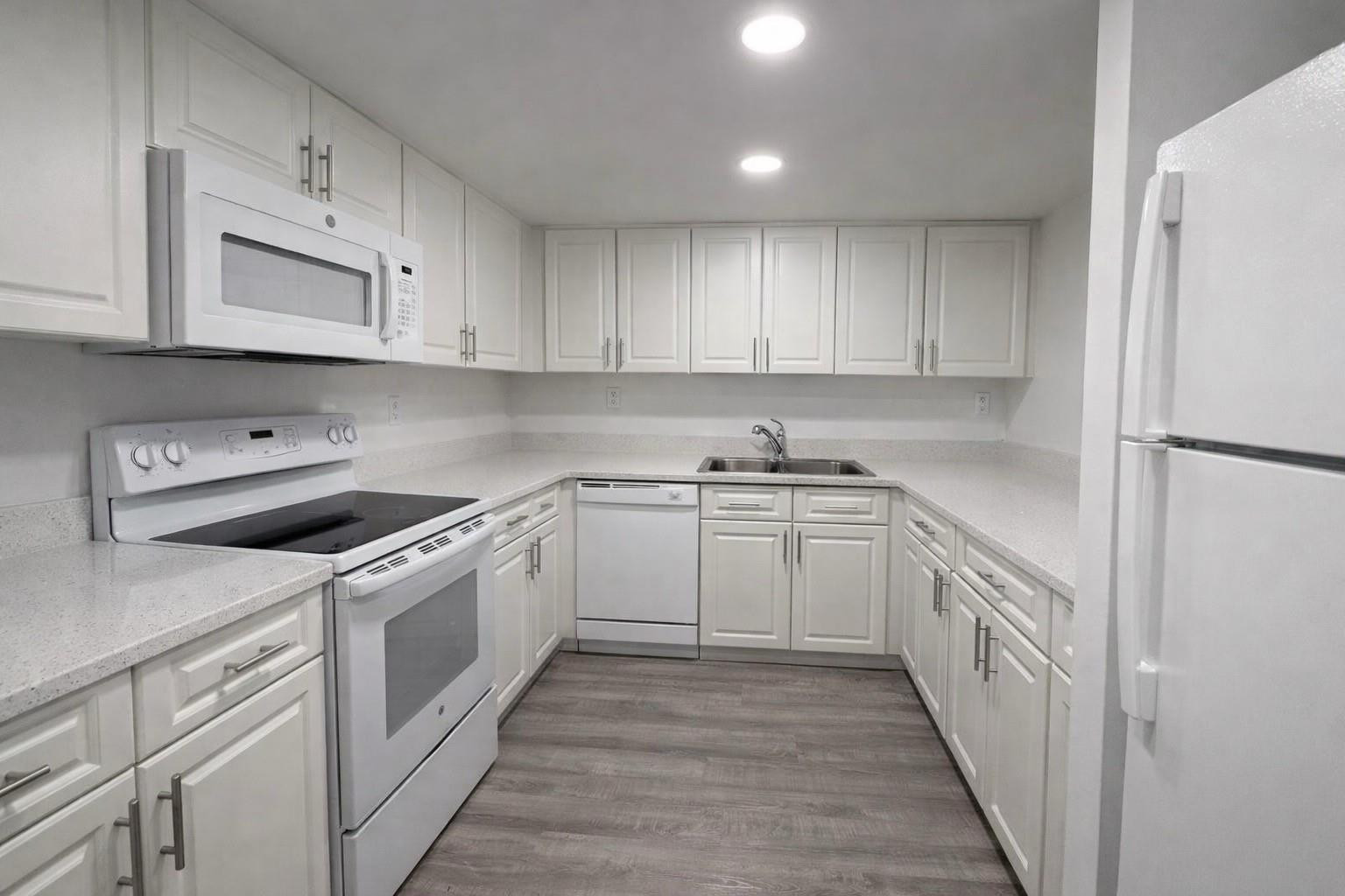 Royalton on the Green - Residential Lease