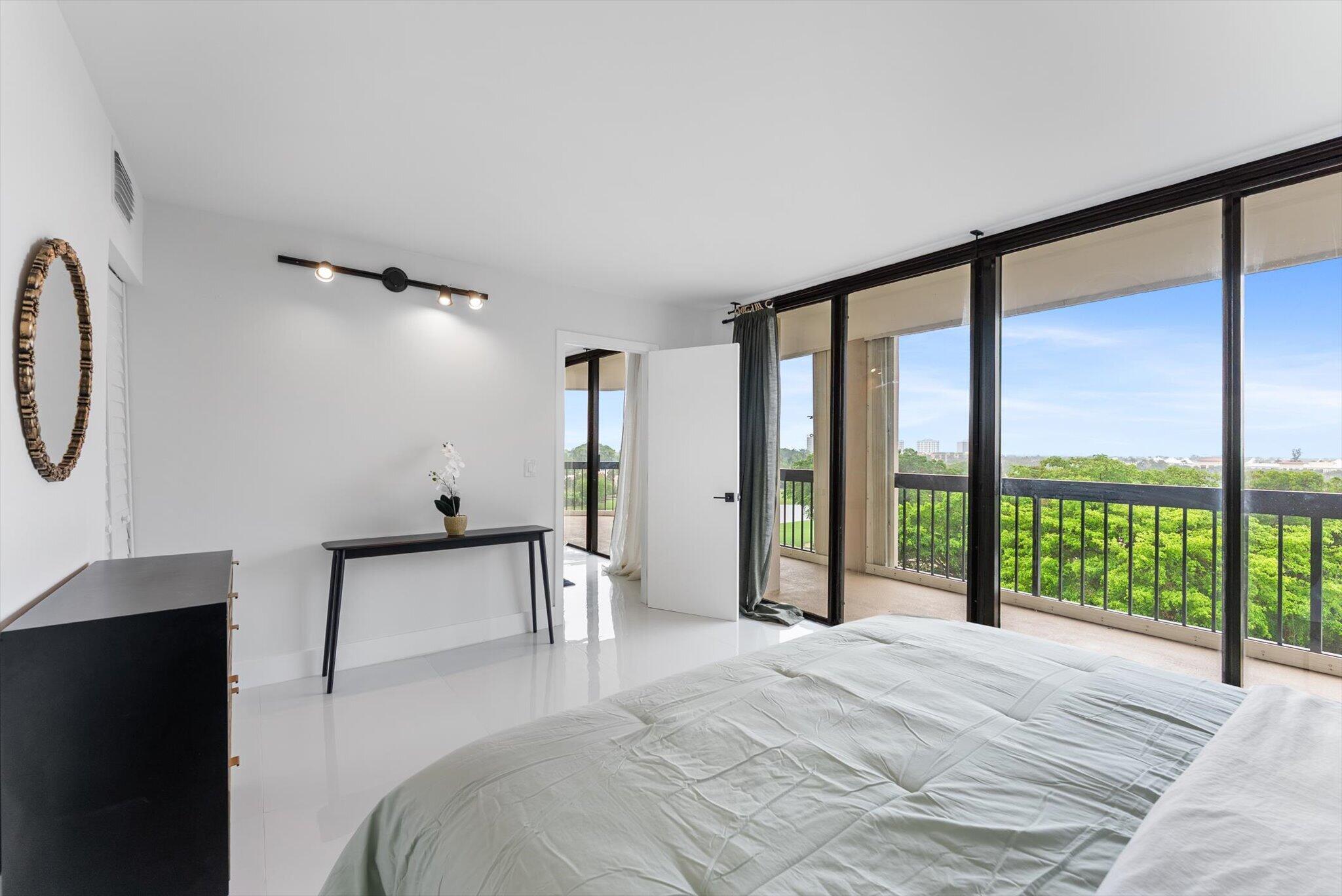 LANDS OF THE PRESIDENT CONDO 7 - Residential Lease