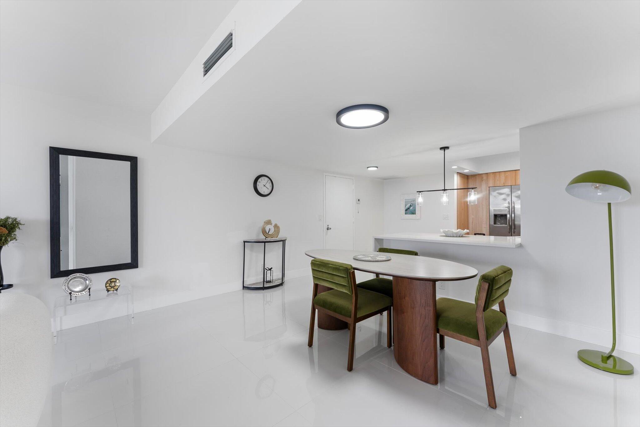 LANDS OF THE PRESIDENT CONDO 7 - Residential Lease