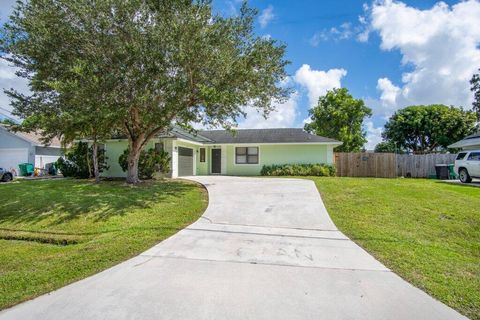 A home in Port St Lucie