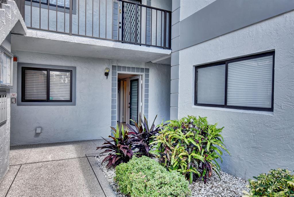 Lakes of Delray - Residential