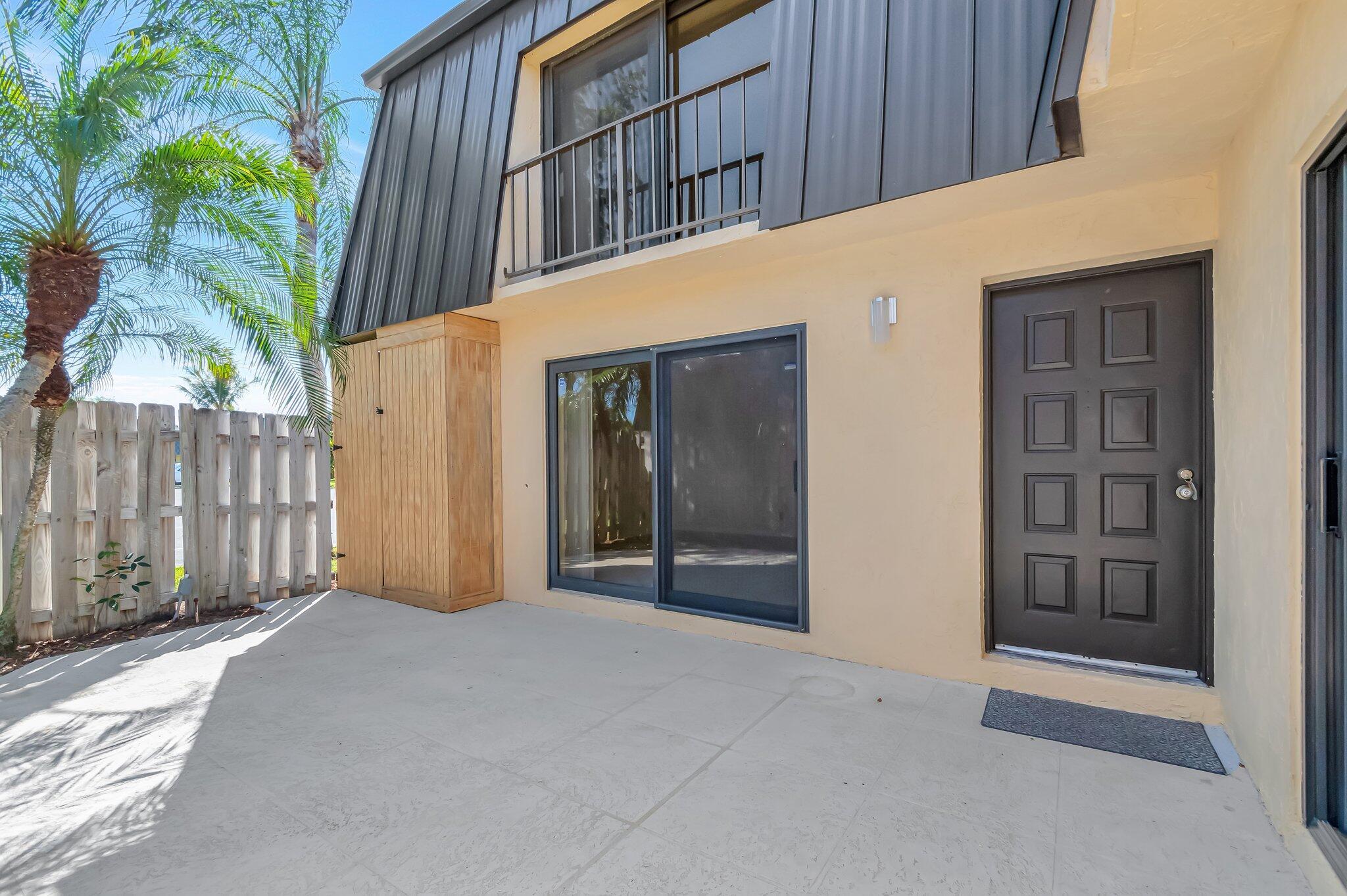 2330 Waterside Drive 33-C