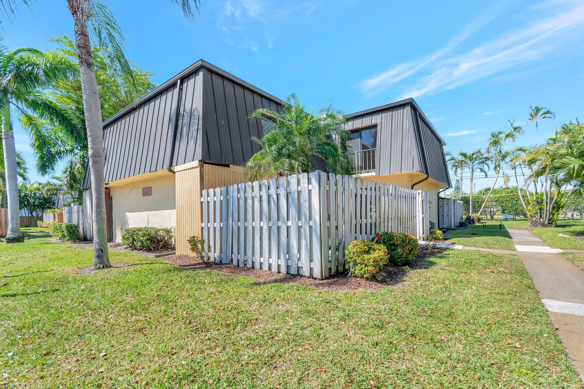 2330 Waterside Drive 33-C