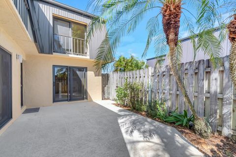 2330 Waterside Drive 33-C Lake Worth FL 33461
