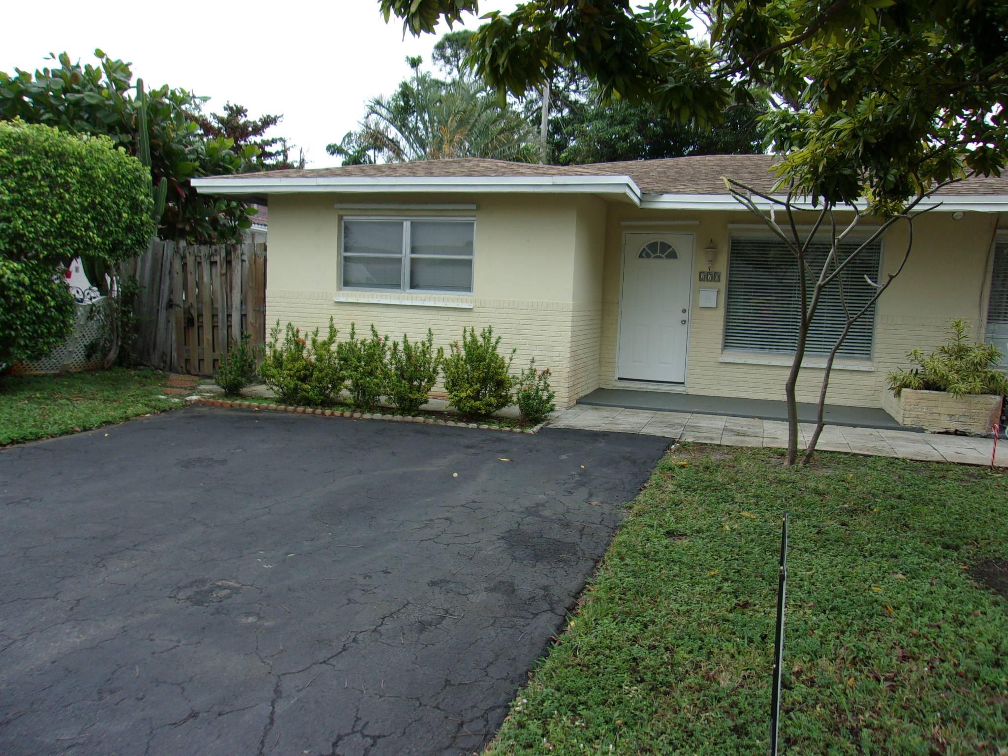 2/2 duplex apartment with family room & full sized washer/dryer. Landlord pays for water/sewer/garbage and lawn service. No HOA. Park at your door. No pets.