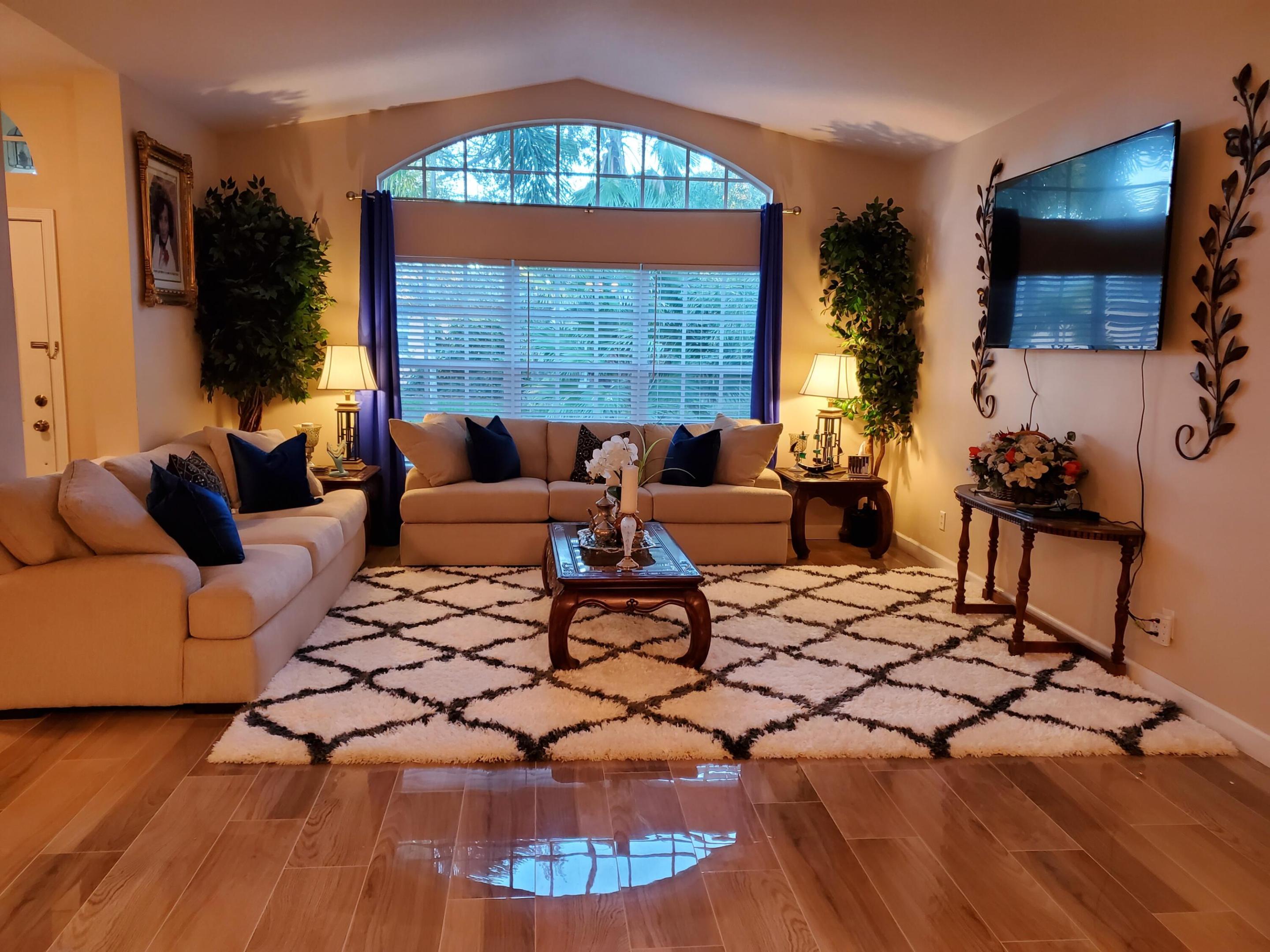 OLEANDER PINES - Residential