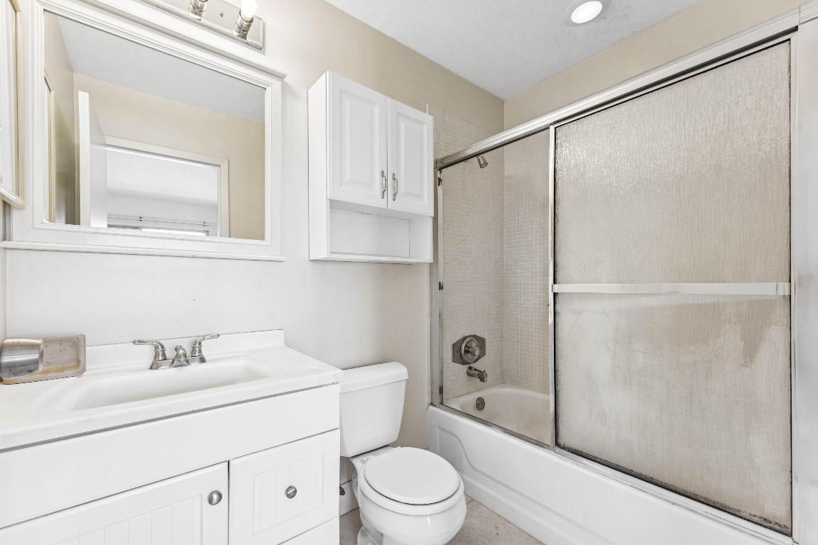 KINGS POINT FLANDERS CONDOS - Residential