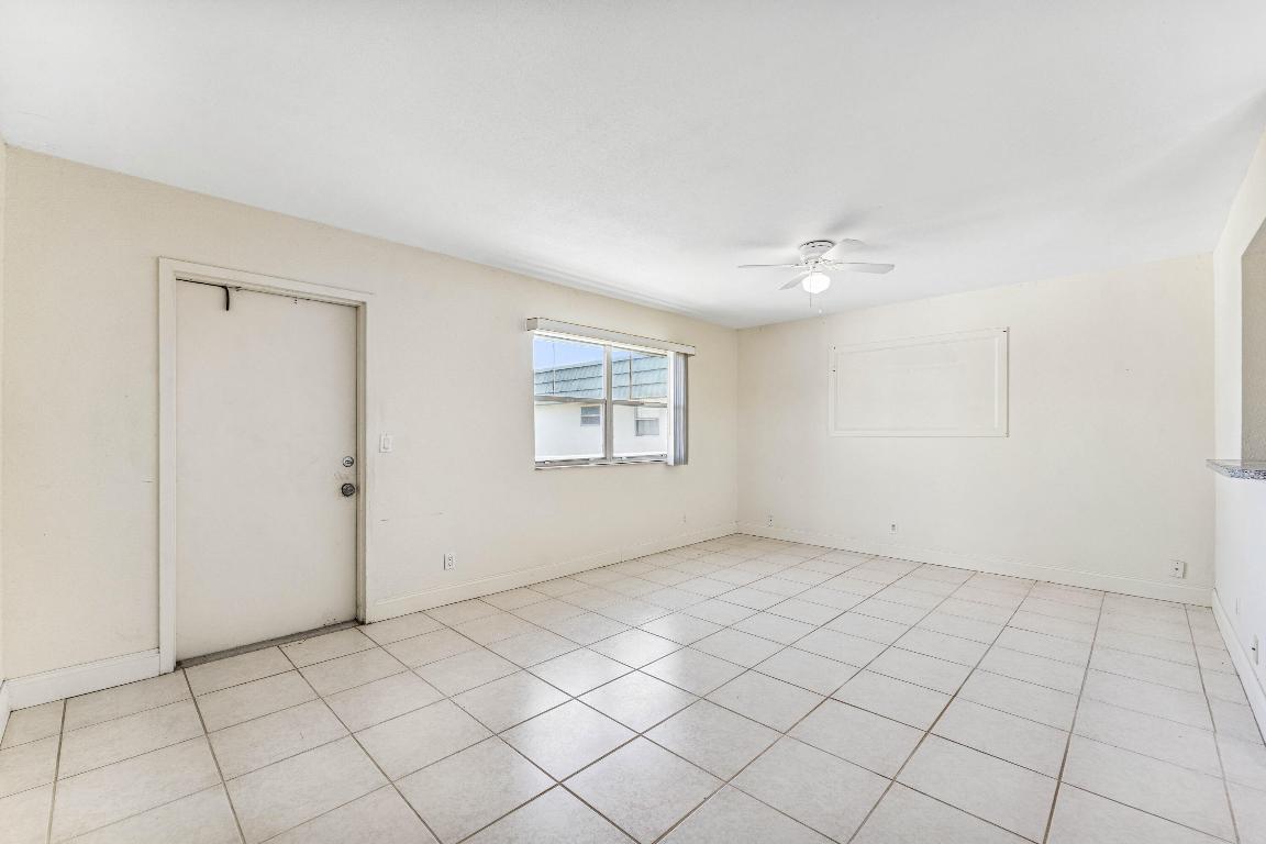 KINGS POINT FLANDERS CONDOS - Residential