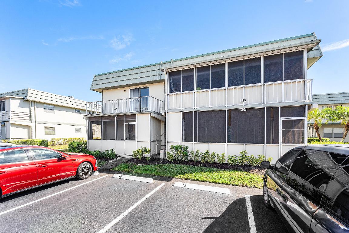 KINGS POINT FLANDERS CONDOS - Residential