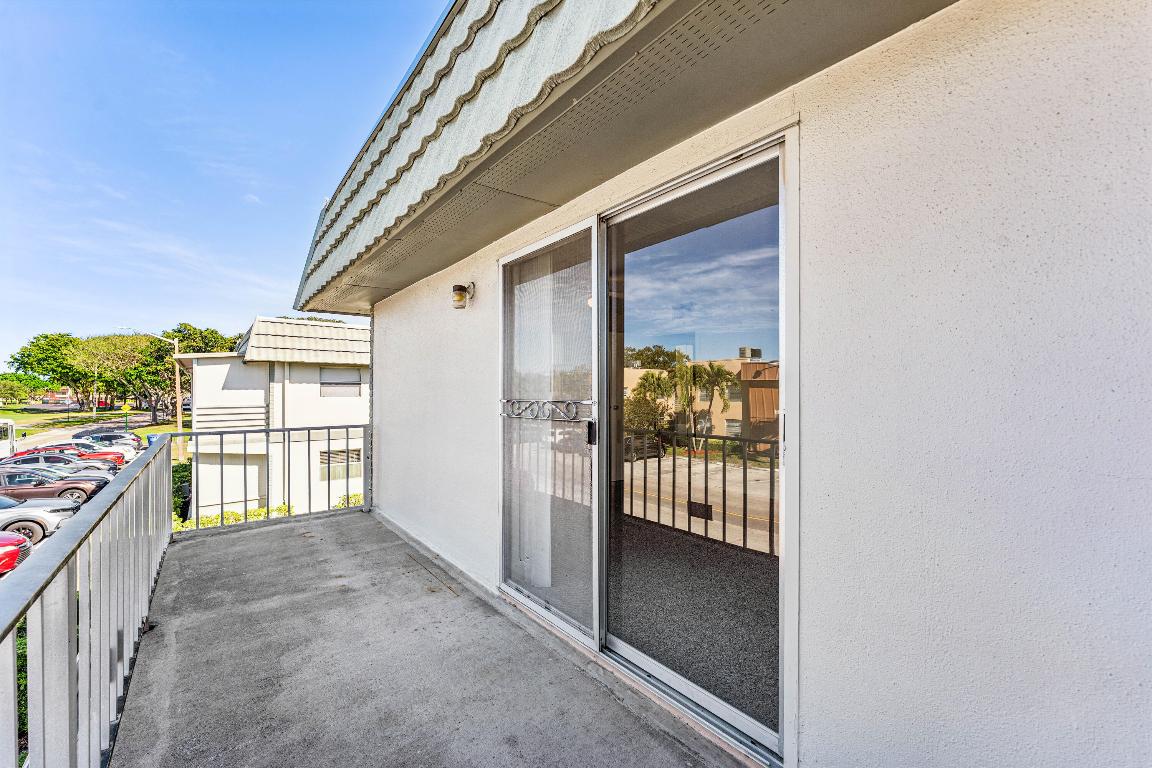 KINGS POINT FLANDERS CONDOS - Residential