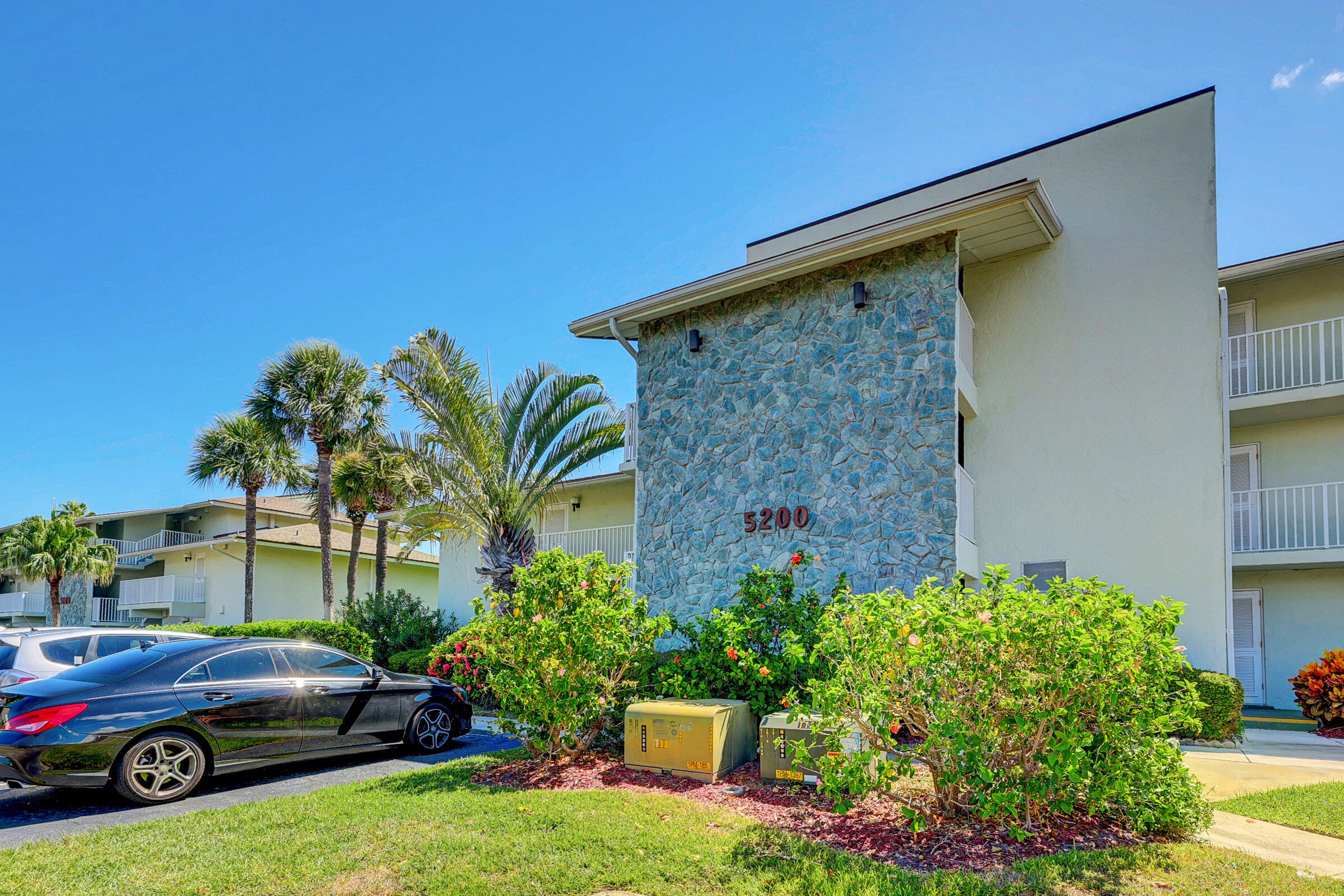 OCEAN VILLAGE - Residential