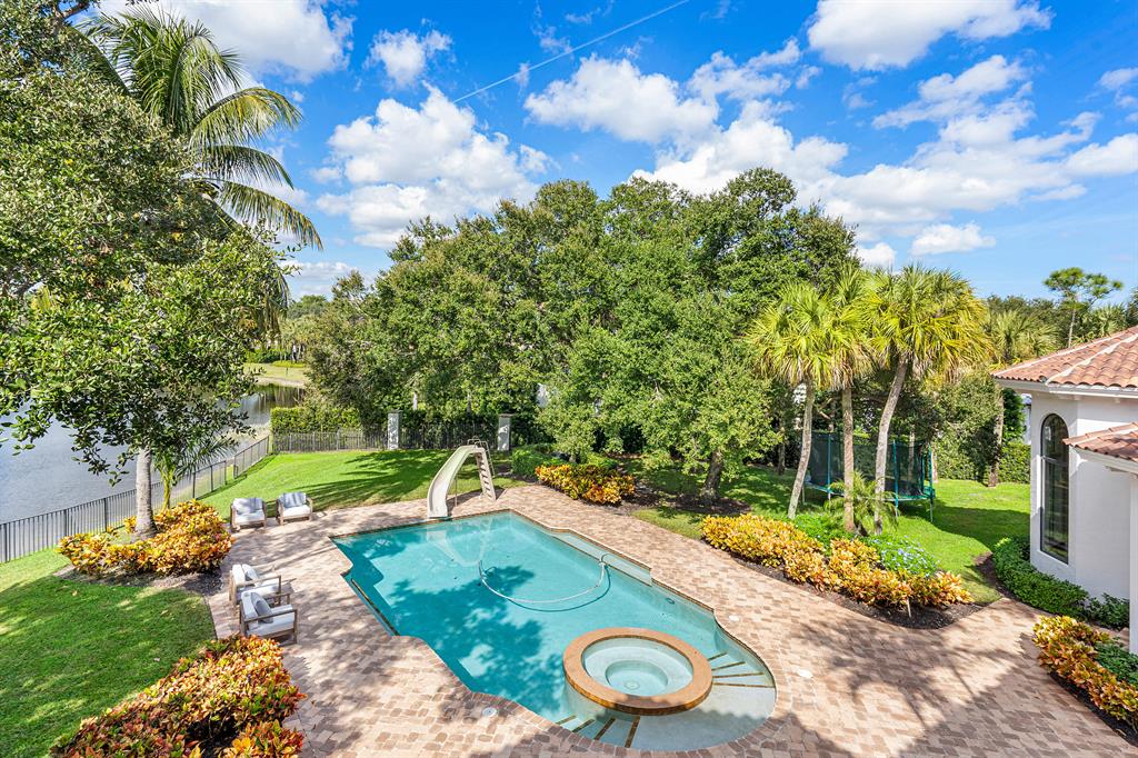 FOXE CHASE - Residential