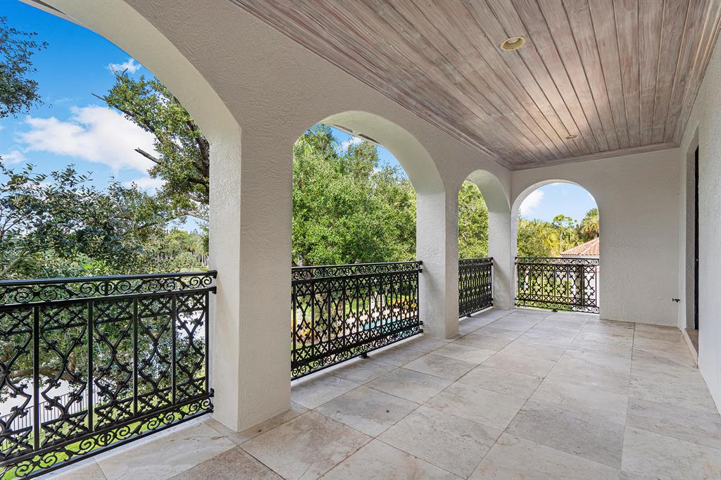 FOXE CHASE - Residential