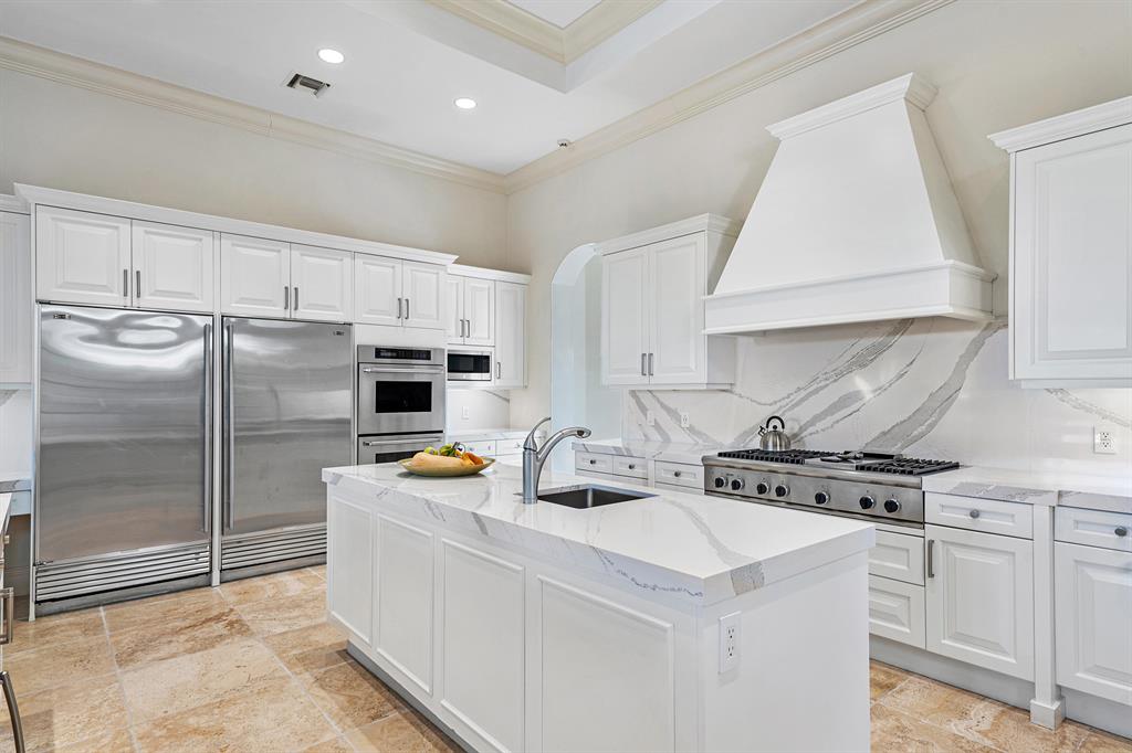 FOXE CHASE - Residential