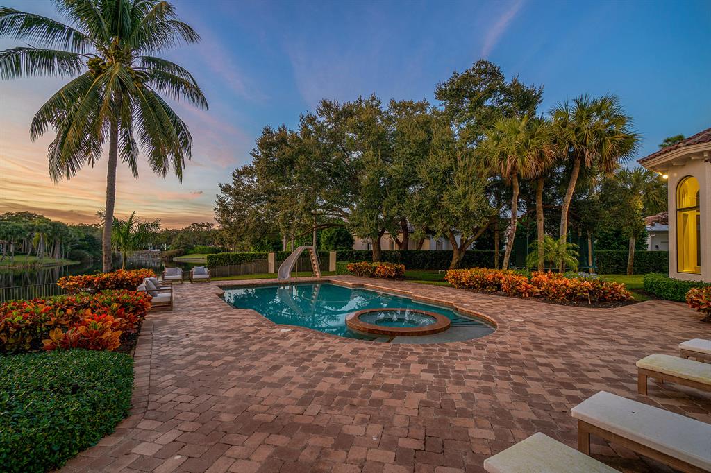 FOXE CHASE - Residential