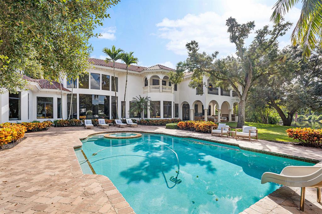 FOXE CHASE - Residential