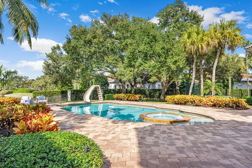 FOXE CHASE - Residential