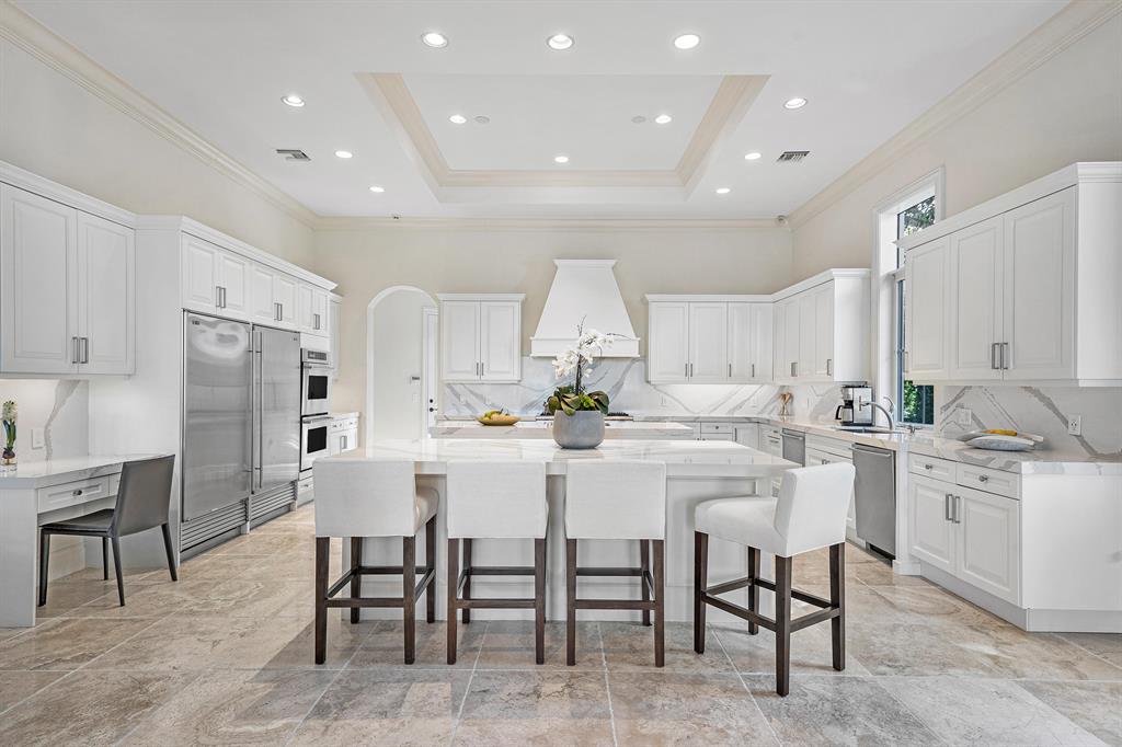 FOXE CHASE - Residential