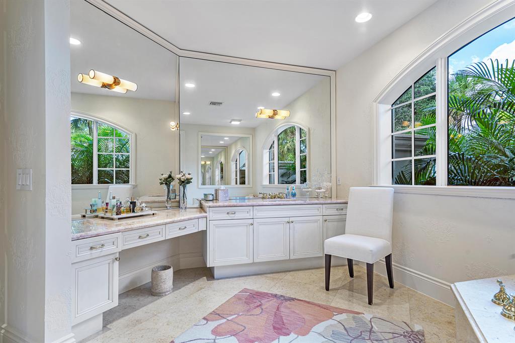 FOXE CHASE - Residential