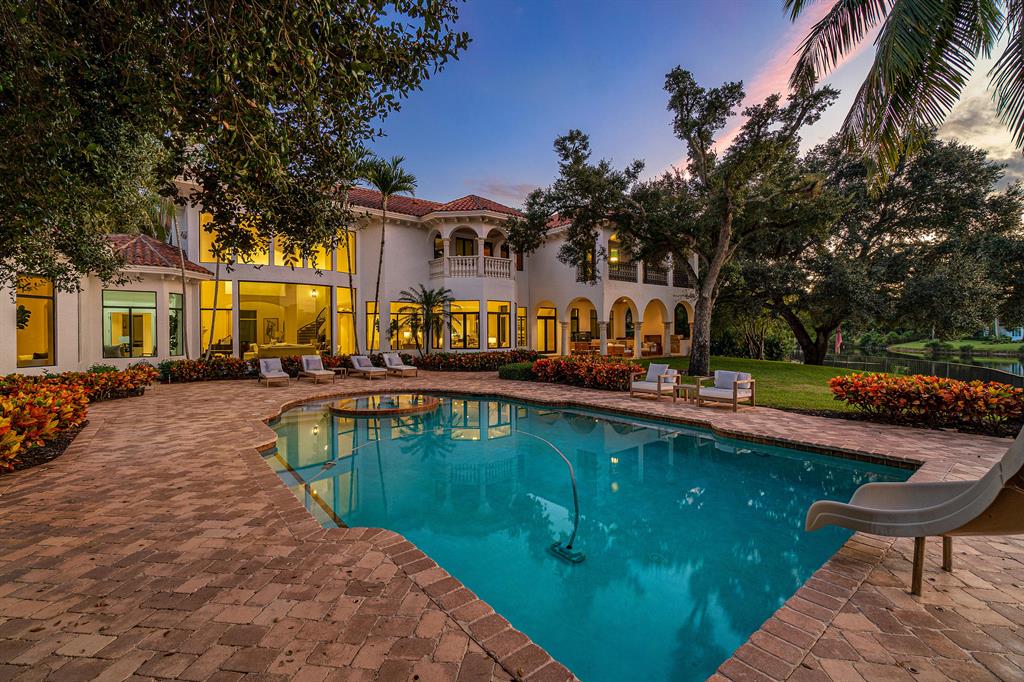 FOXE CHASE - Residential