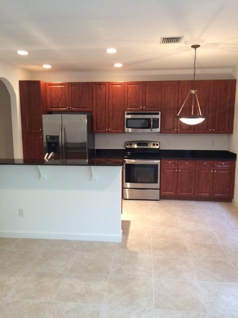 COLONY LAKE - Residential