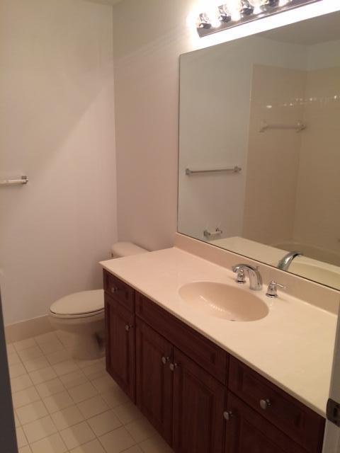 COLONY LAKE - Residential