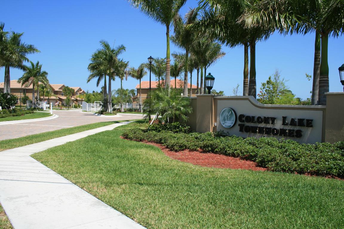 COLONY LAKE - Residential