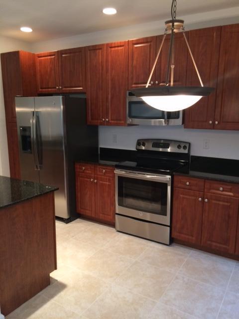 COLONY LAKE - Residential