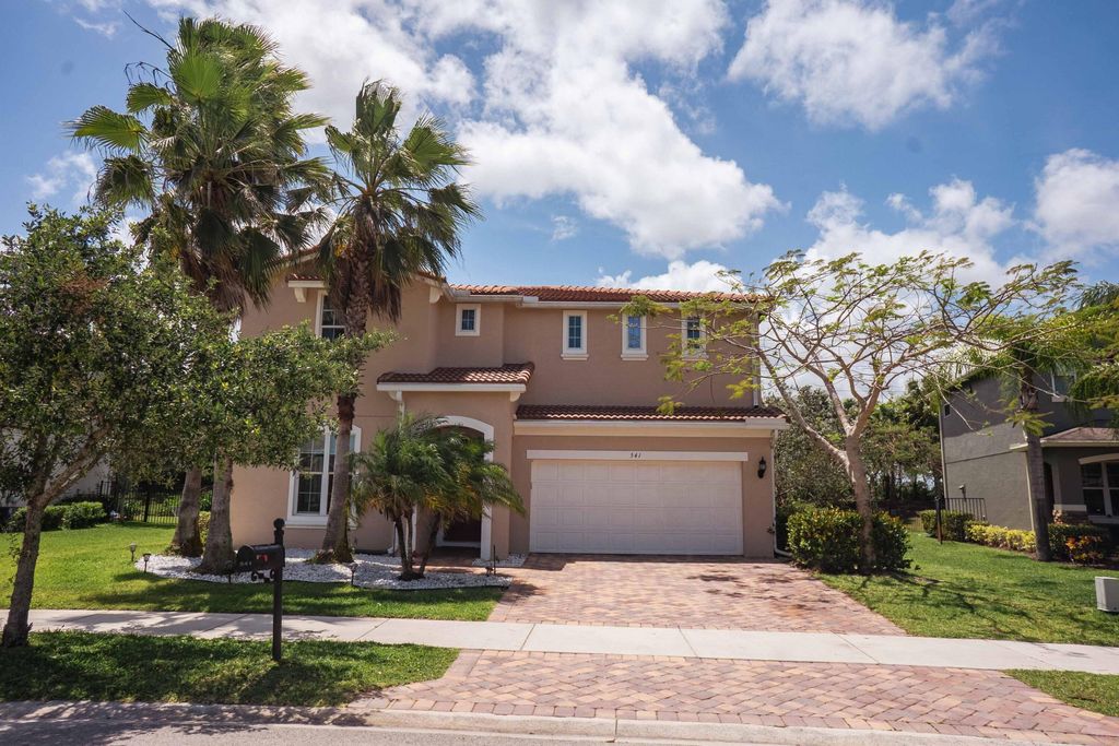 Photo of 541 SW Sun Circle, Palm City, FL 34990 (MLS # R10777161)