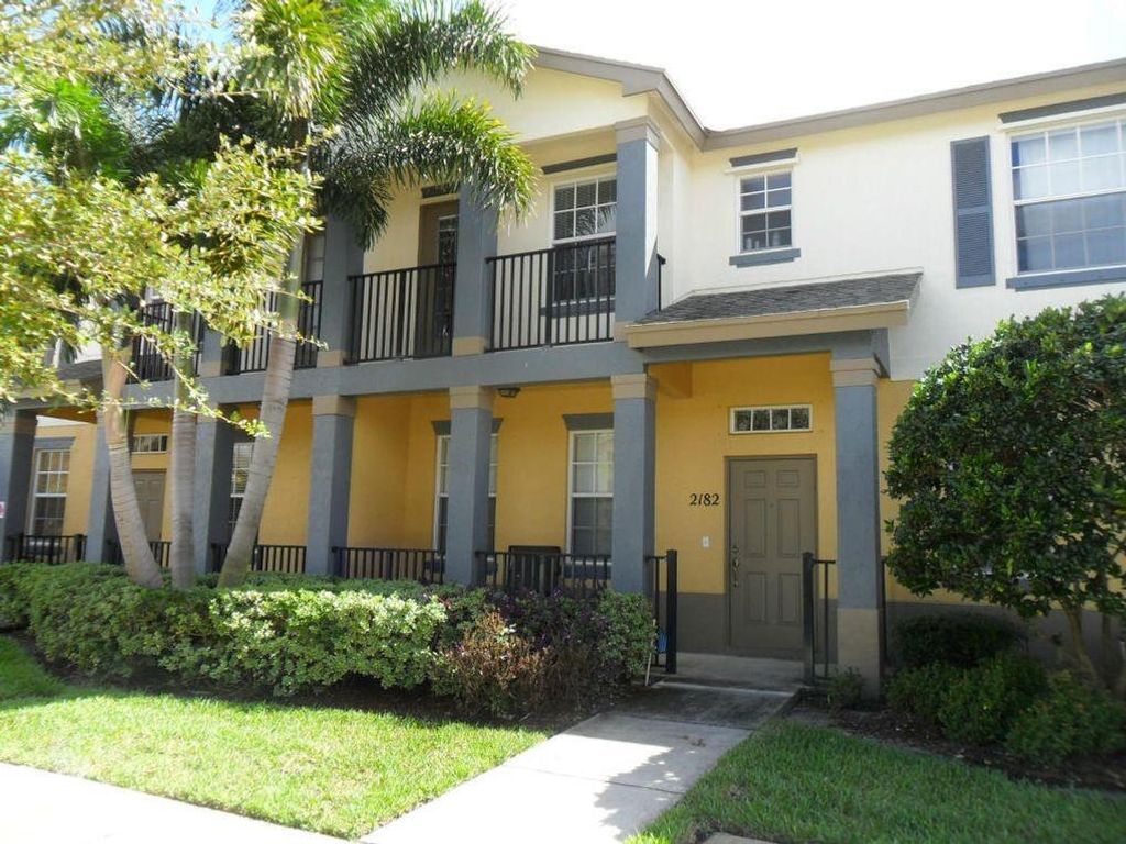 Photo of 2182 SE Grand Dr #2182, Port Saint Lucie, FL 34952 (MLS # F10307189)