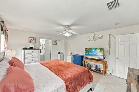 Tiny photo for 325 SE THORNHILL Drive, Port Saint Lucie, FL 34983 (MLS # B26090066)