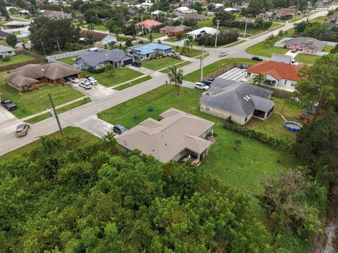 Tiny photo for 325 SE THORNHILL Drive, Port Saint Lucie, FL 34983 (MLS # B26090066)