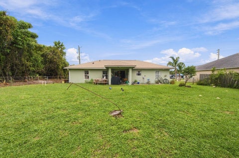Tiny photo for 325 SE THORNHILL Drive, Port Saint Lucie, FL 34983 (MLS # B26090066)