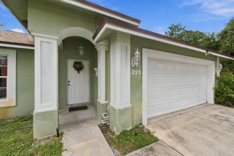 Tiny photo for 325 SE THORNHILL Drive, Port Saint Lucie, FL 34983 (MLS # B26090066)