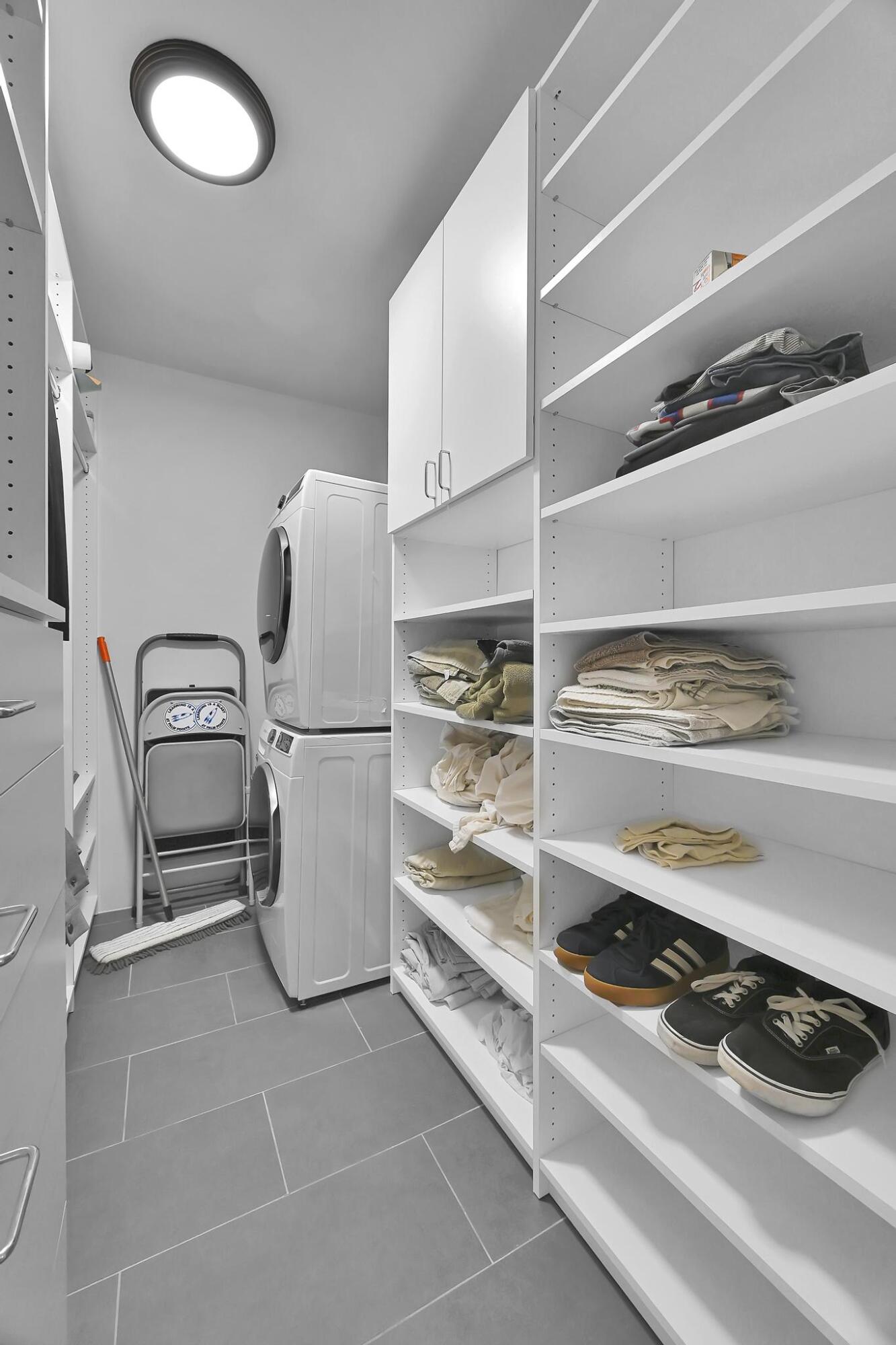 GOLDEN LAKES VILLAGE CONDO 1 THRU 13-A - Residential Lease